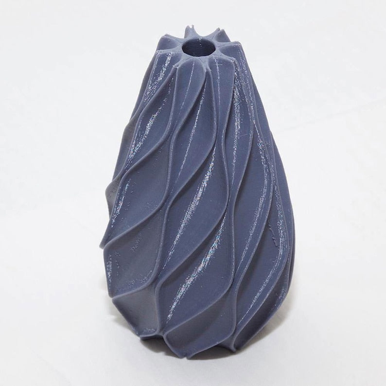 Kar G Sculptural Vase – Modern Organic Decor – Minimalist Flower Holder – Artistic Home Accent