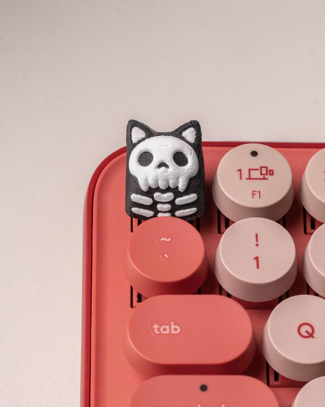 Purr-anormal Type – Ghost Cat Keycap