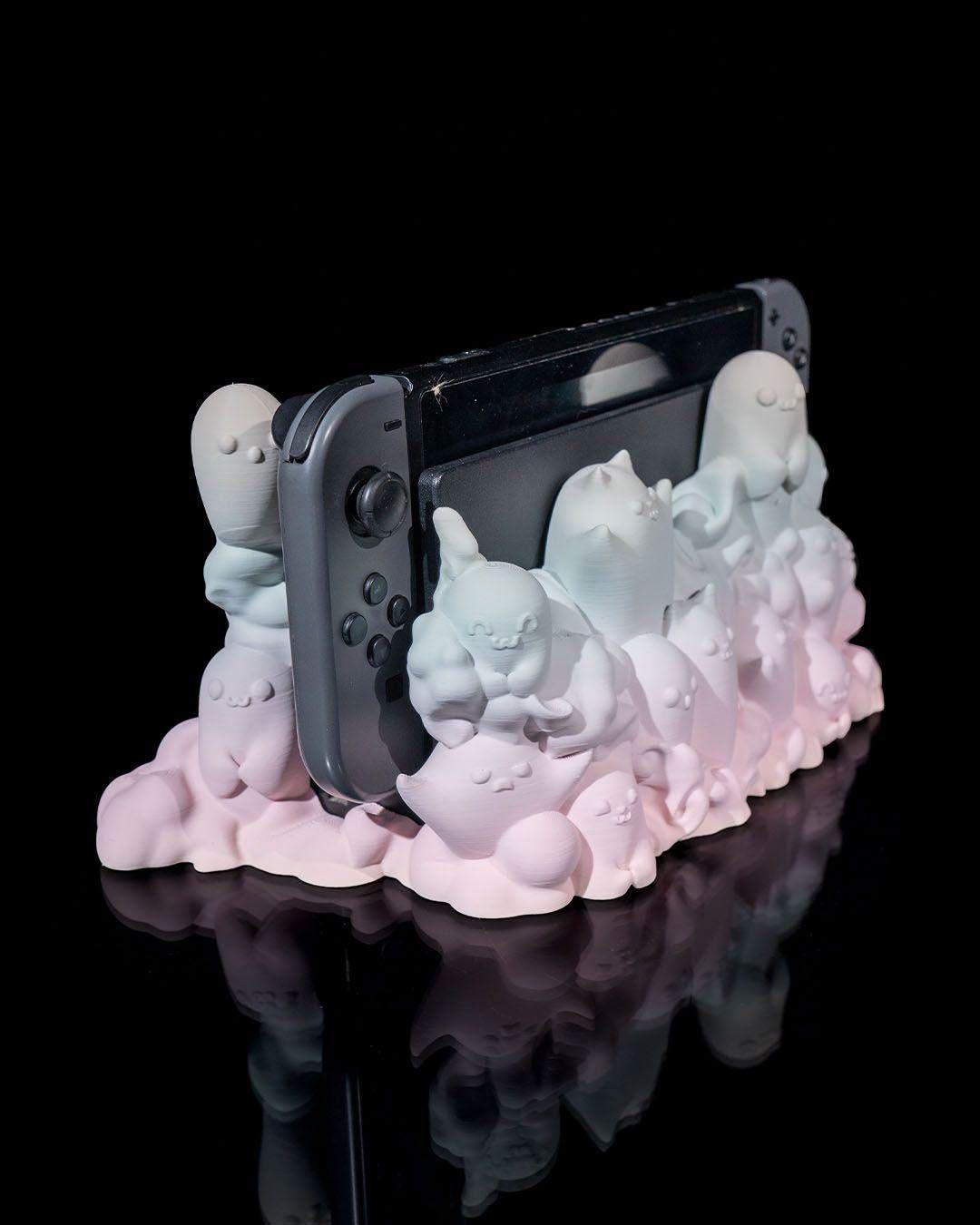 Ghost Cat Console Stand – 3D Printed Nintendo Switch Holder | Gamer Desk Decor