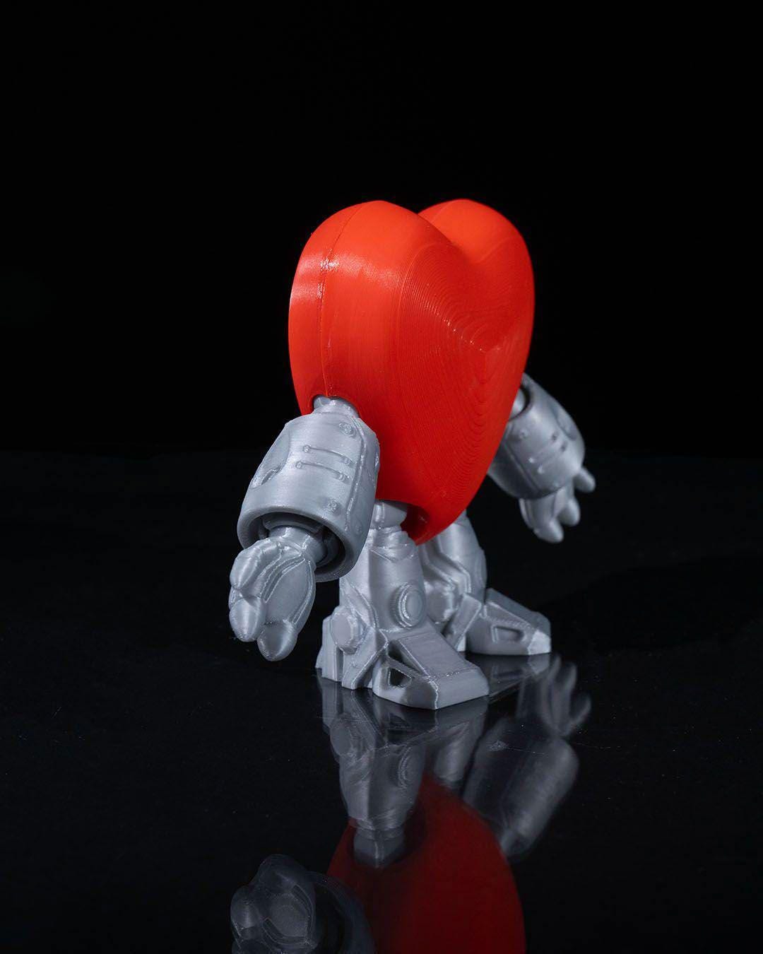 Handmade Love Robot Figurine: PLA Sci-Fi Home Decor Gift