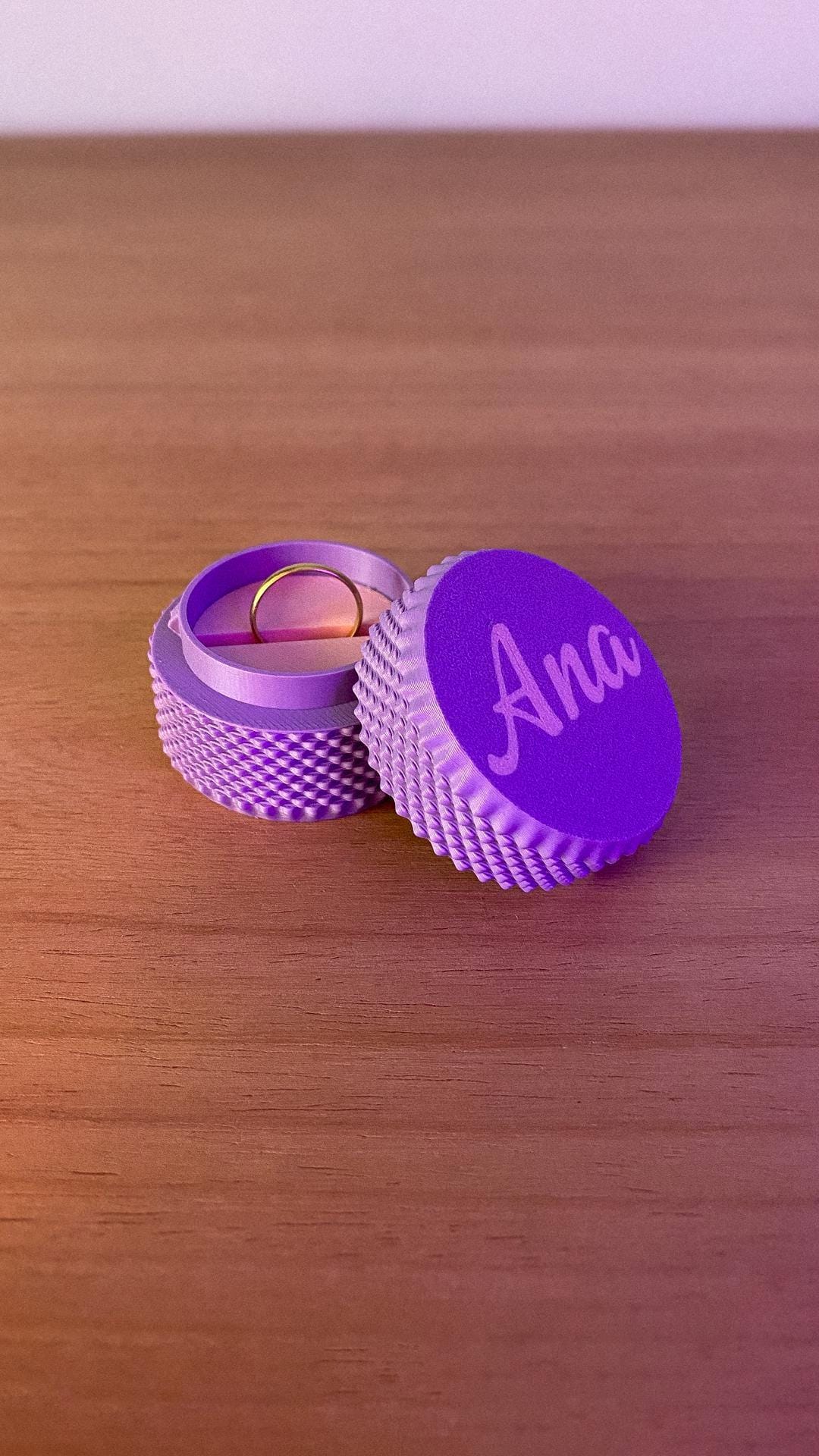 Ring Box with Screw Lid – Valentine Proposal Box, Ripple Texture Jewelry Case