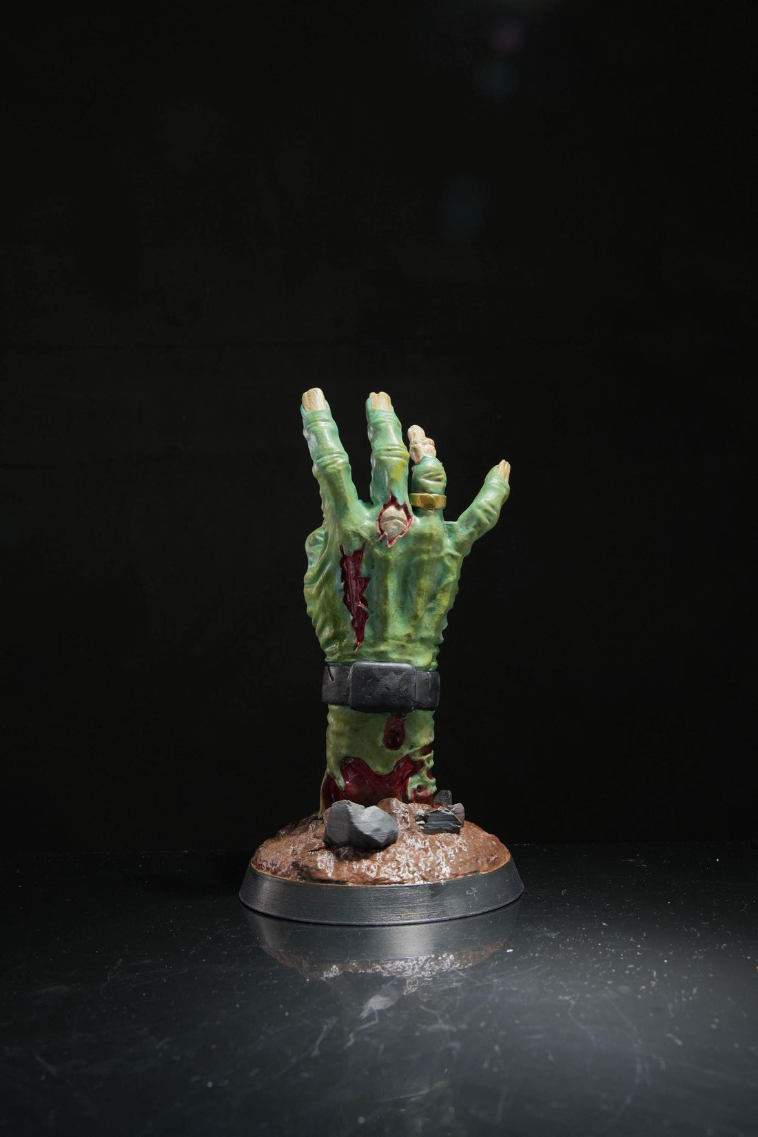 Hand Painted | Zombie Hand Controller Holder, Horror Desk Display, Gothic Art, Gaming Decor ps5-xbox