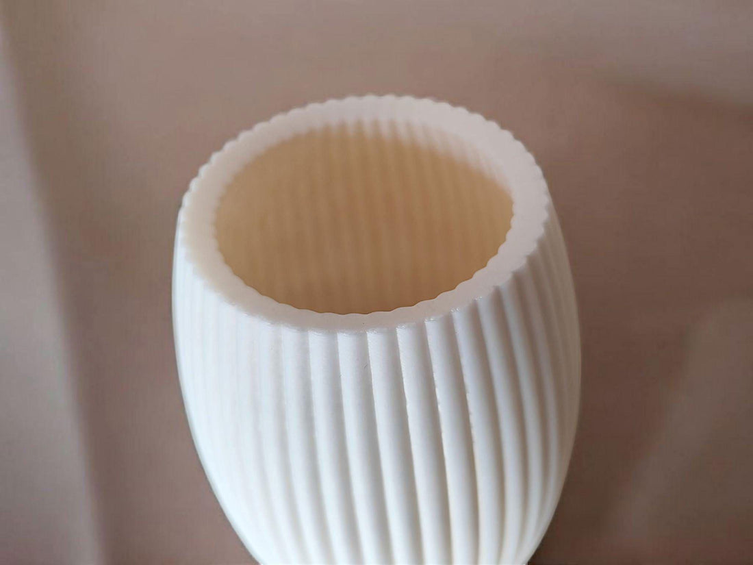 Alexia Ribbed Vase | Handmade Modern Decorative Sculpture | Luxury Minimalist Home Decor | Eco Friendly PLA