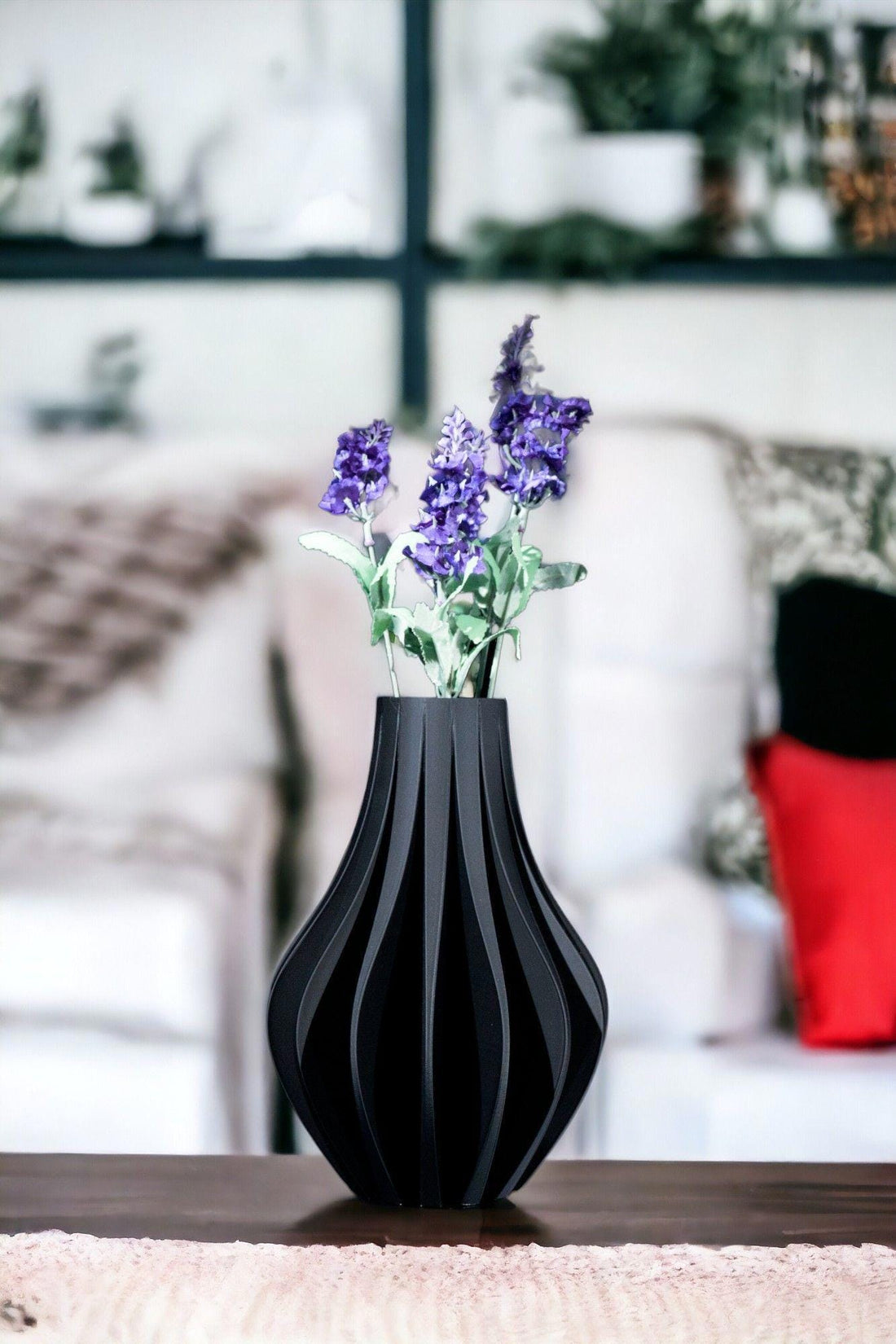 Zolara Mini Vase – Modern Sculpture | Black Geometric Eco Decor
