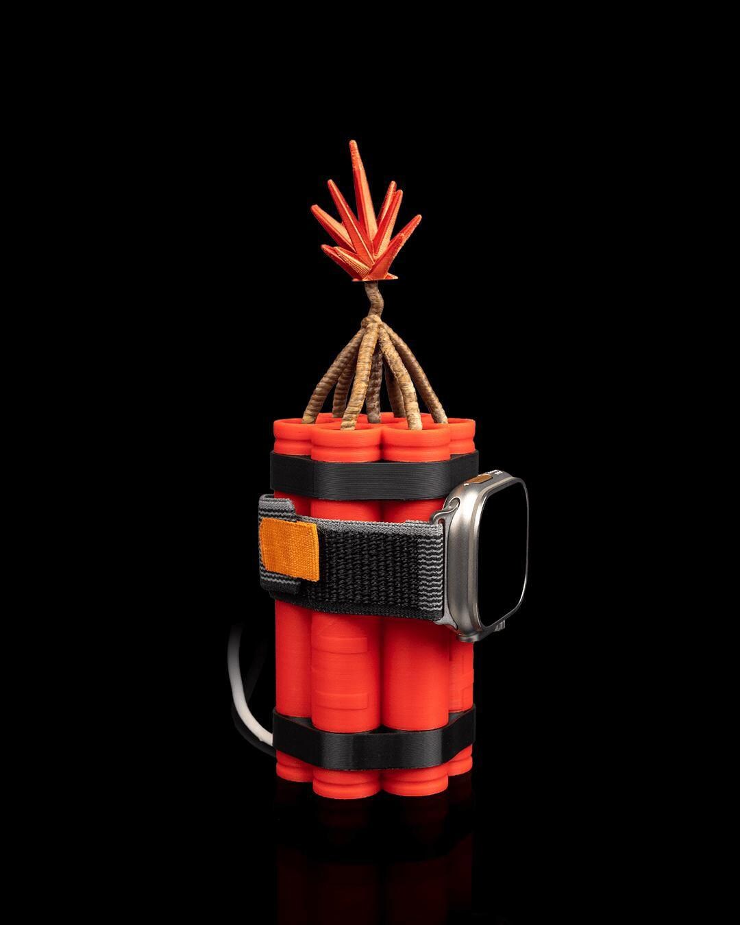 Explosive Design – Spark Sculpture Display