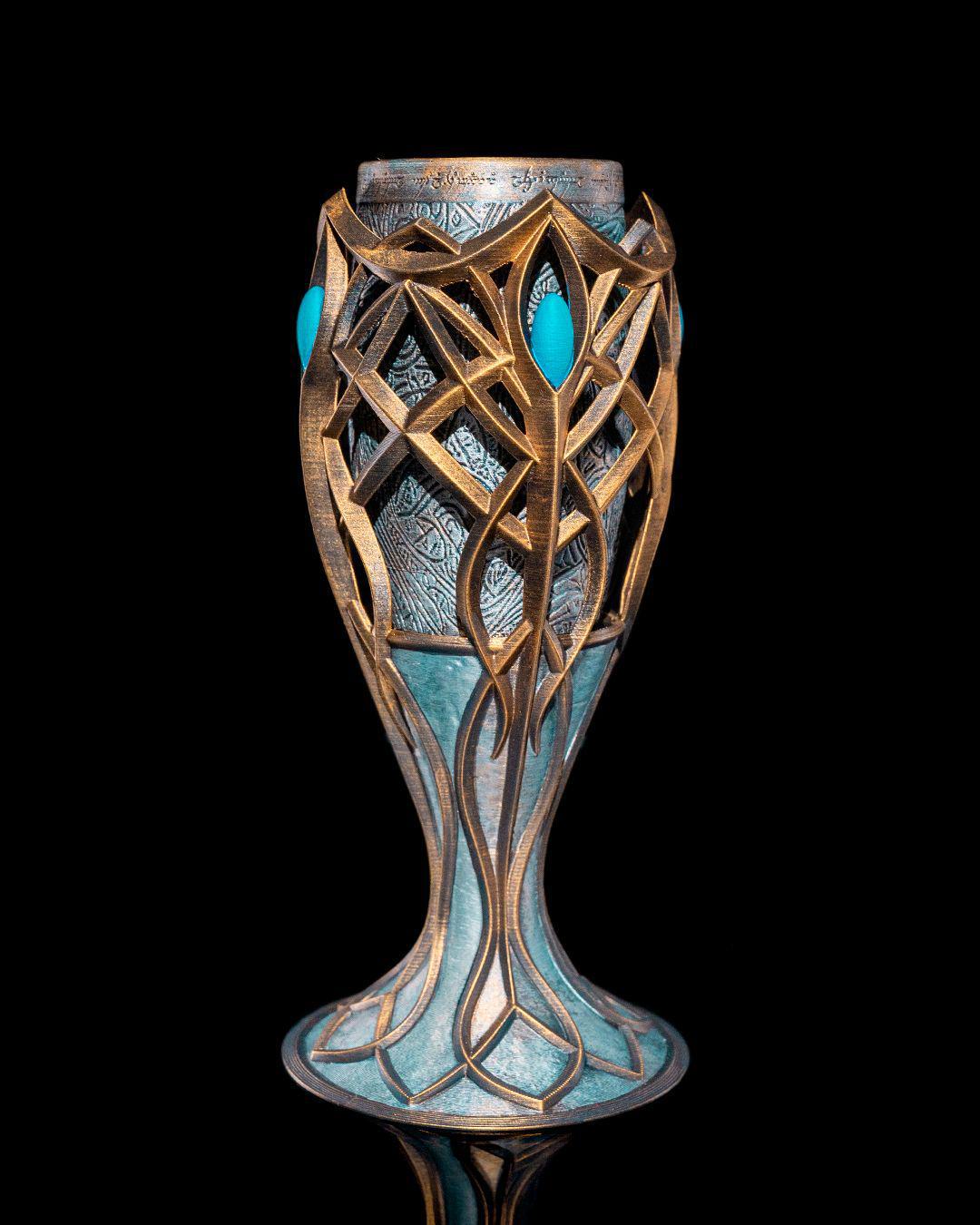 Classic Chalice Cup Holder