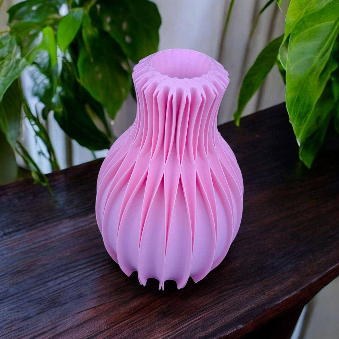 Facetta Spiked Vase | Organic Geometric Sculpture | Handmade Modern Home Decor | Eco Friendly PLA