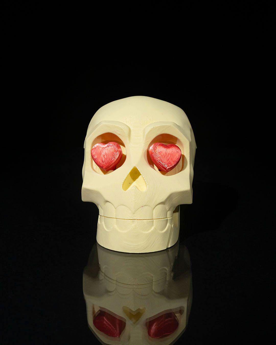 Heart Eyes Skull Figurine | PLA Valentine's Day Decor