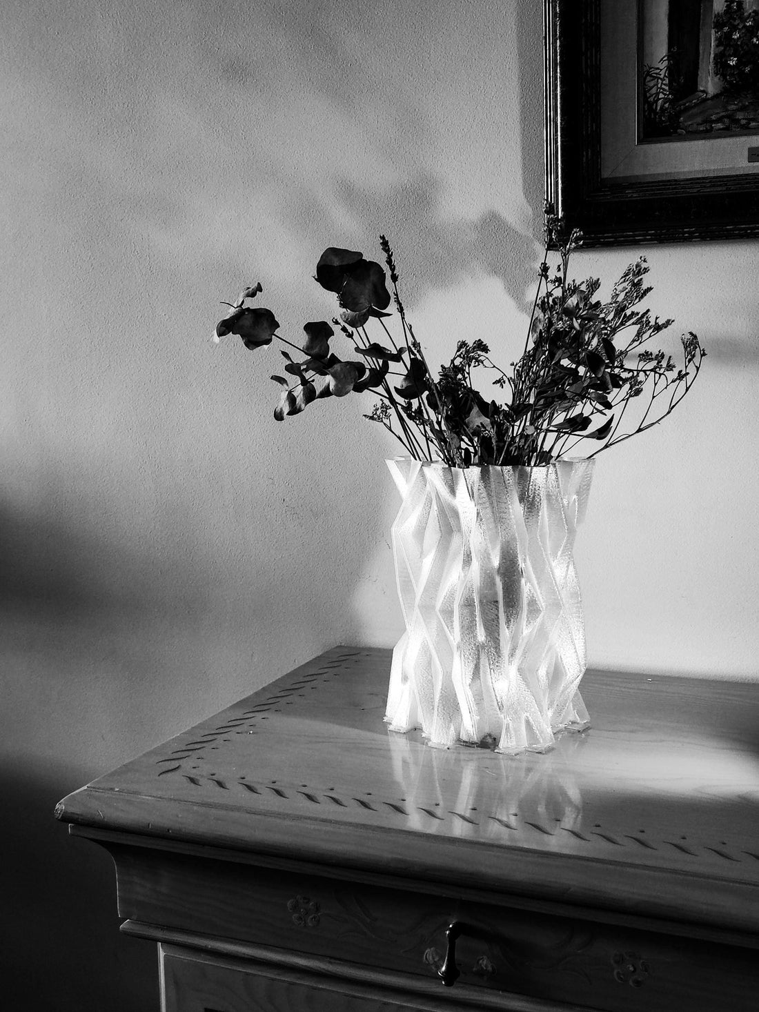 Sculptural Geometric Vase – Modern Handmade Decor