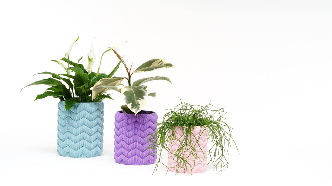 Modern Textured Cylinder Vase – Sculptural Ribbed Home Decor Accent