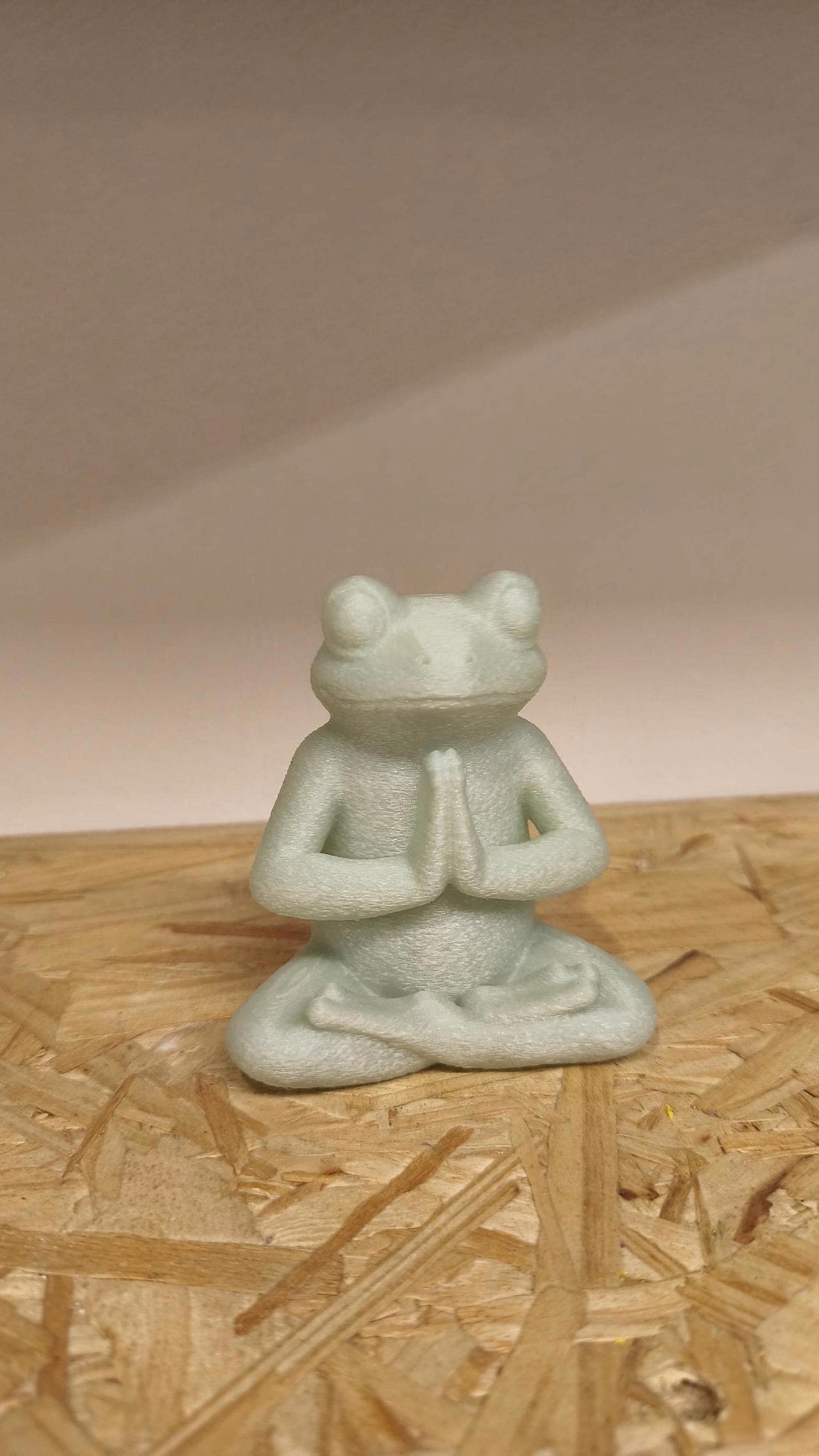 Zen Frog Decor – Minimalist Garden & Home Figure