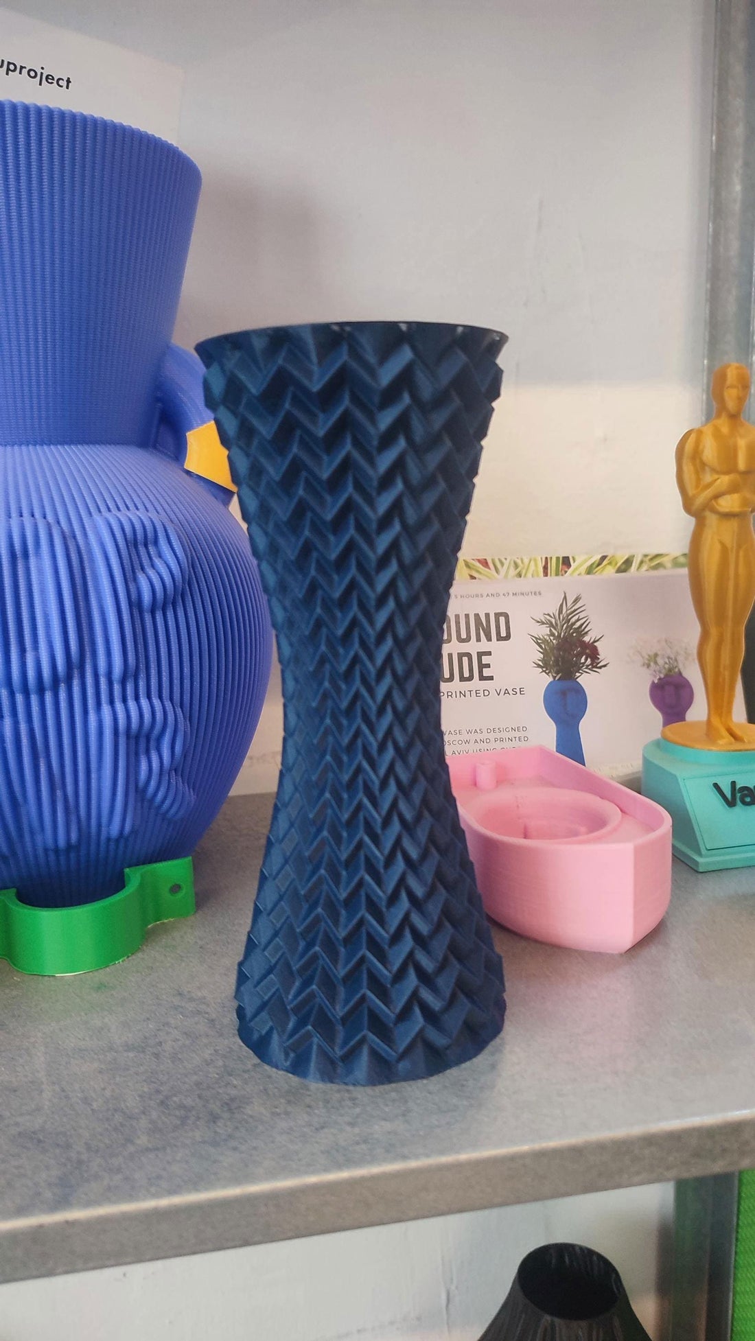 Modular Contemporary Vase – Modern Decorative Flower Holder – Minimalist Home Accent – Elegant Desk Decor